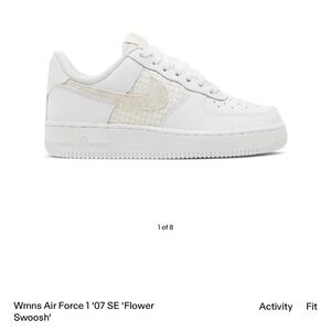 Nike Women’s Air Force 1 ‘07 SE Flower Swoosh Size 7
